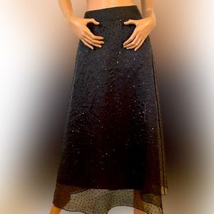 Tahari Silk Beaded Skirt. Size 6